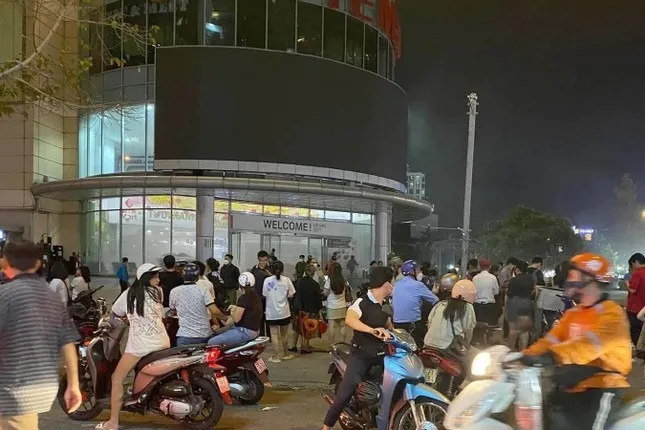 sieu-thi-lotte-mart-tphcm-chay-lon (3)