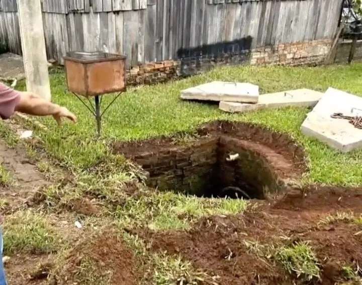 cau-be-roi-xuong-cong-bi-troi-hon-300m-van-song-sot-than-ky (4)