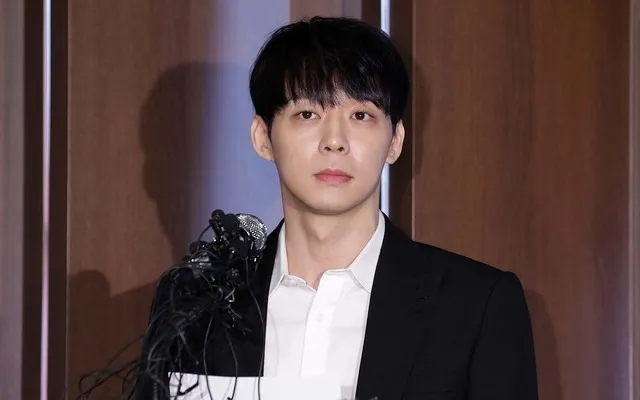 park-yoo-chun-om-no-gan-17-ty-dong-vi-be-boi-lien-hoan (4)