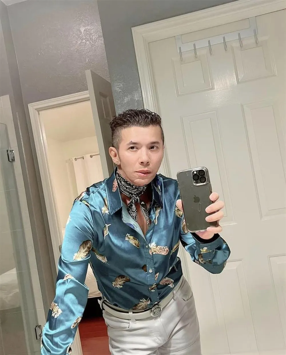 nam-ca-si-kasim-hoang-vu-nhap-vien-dem-giang-sinh (2)