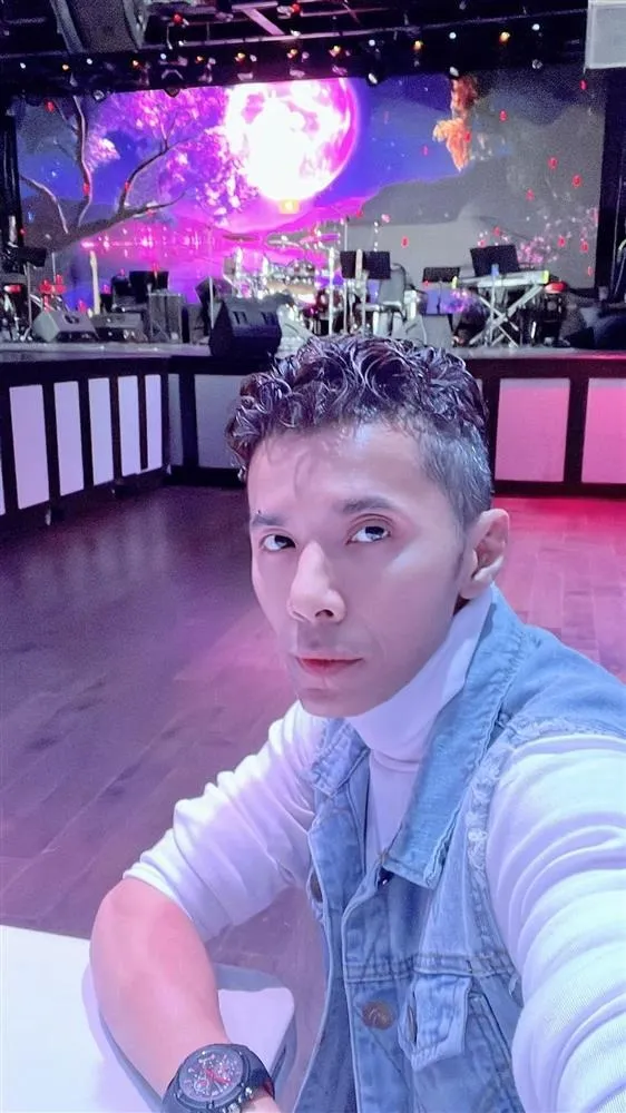 nam-ca-si-kasim-hoang-vu-nhap-vien-dem-giang-sinh (4)