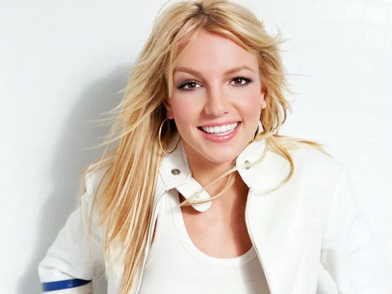 Britney-Spears-tuyen-bo-khong-quay-lai-lang-nhac-khi-bi-fan-thuc-giuc-ra-album-moi (2)