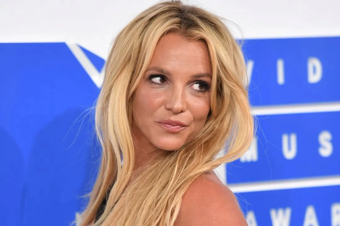 Britney-Spears-tuyen-bo-khong-quay-lai-lang-nhac-khi-bi-fan-thuc-giuc-ra-album-moi (3)