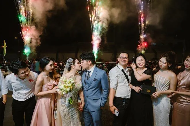 co-dau-hau-giang-gay-sot-voi-hoi-mon-400-vien-kim-cuong (6)