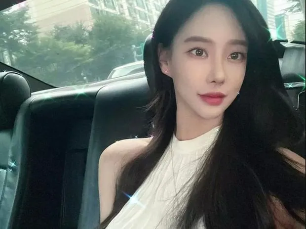 nu-streamer-noi-tieng-bat-ngo-tuyen-bo-giai-nghe-du-kiem-40-ty-nam (4)