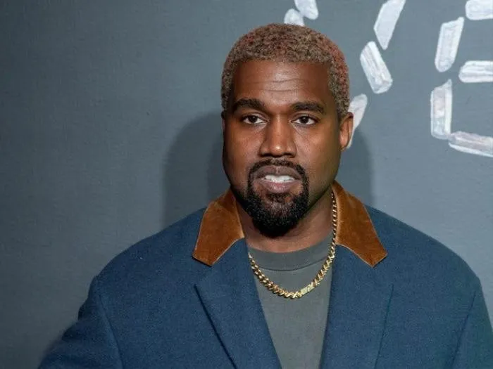 Kanye-West-doi-mat-khoan-no-24-ty-vi-tron-thue-kinh-doanh-va-mua-nha (5)