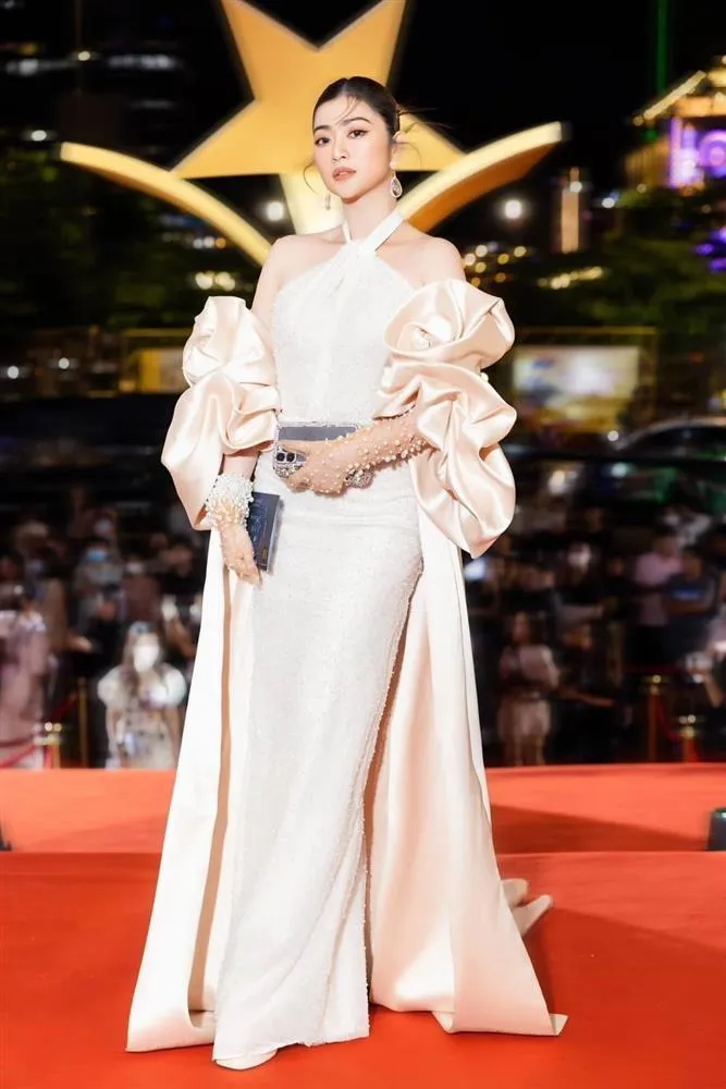 dien-vien-thanh-truc-lan-dau-xac-nhan-dang-mang-thai-bo-cua-dua-be-gay-to-mo (4)