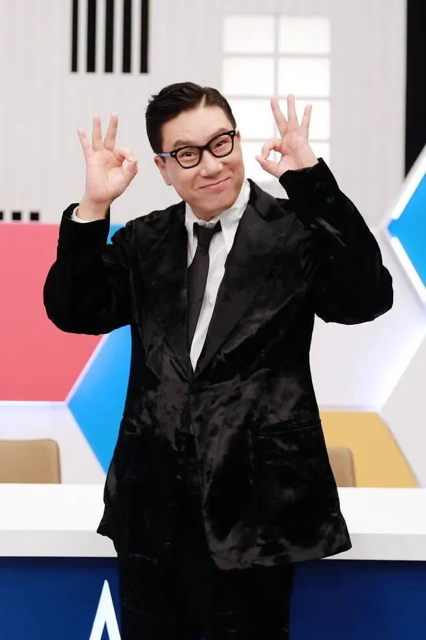 nam-ca-si-vo-no-129-ty-cuoc-song-hien-nay-doi-doi (3)