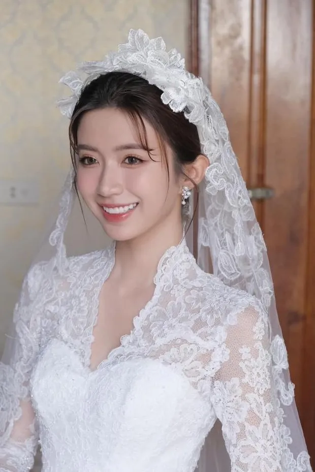 dam-cuoi-dien-vien-ngoc-huyen-va-chau-trai-nsut-chi-trung (8)