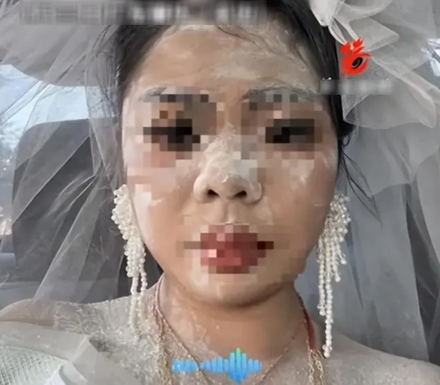 co-dau-thay-canh-tuong-lien-bao-canh-sat (3)