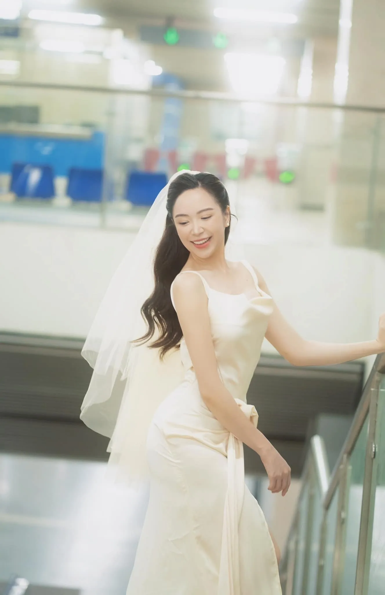 ban-gai-man-anh-nsnd-cong-ly-tung-anh-cuoi (2)