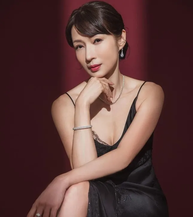 nu-dien-vien-on-thuy-binh-bi-chong-danh (3)