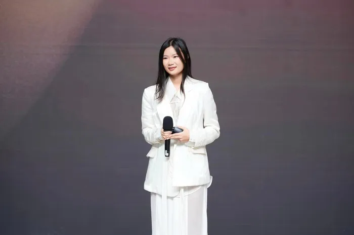 top-3-miss-universe-hau-dang-quang (5)