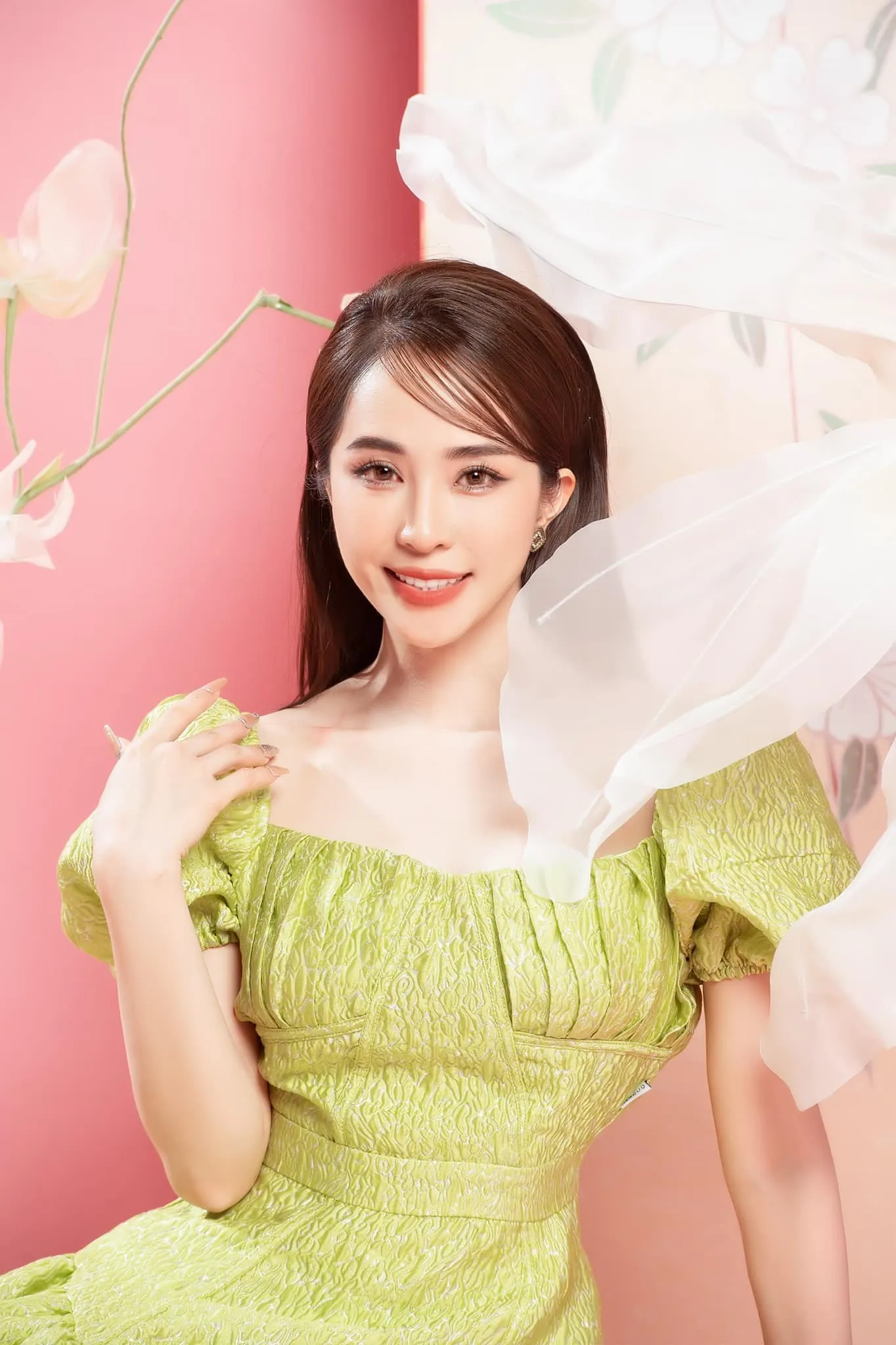 quynh-nga-he-lo-tinh-trang-yeu-duong-giua-nghi-van-hen-ho-viet-anh (2)