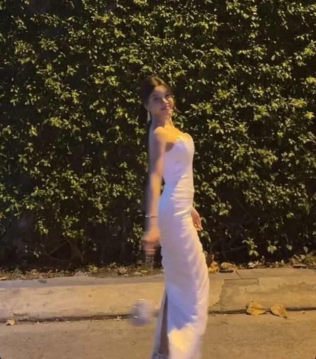 ban-gai-tin-don-cua-dang-van-lam-chiem-spotlight-tai-qua-bong-vang (5)