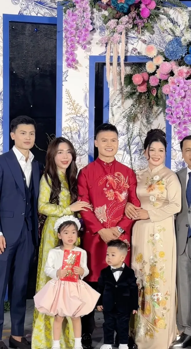 co-gai-vo-tinh-chup-chung-voi-chong-tuong-lai (3)