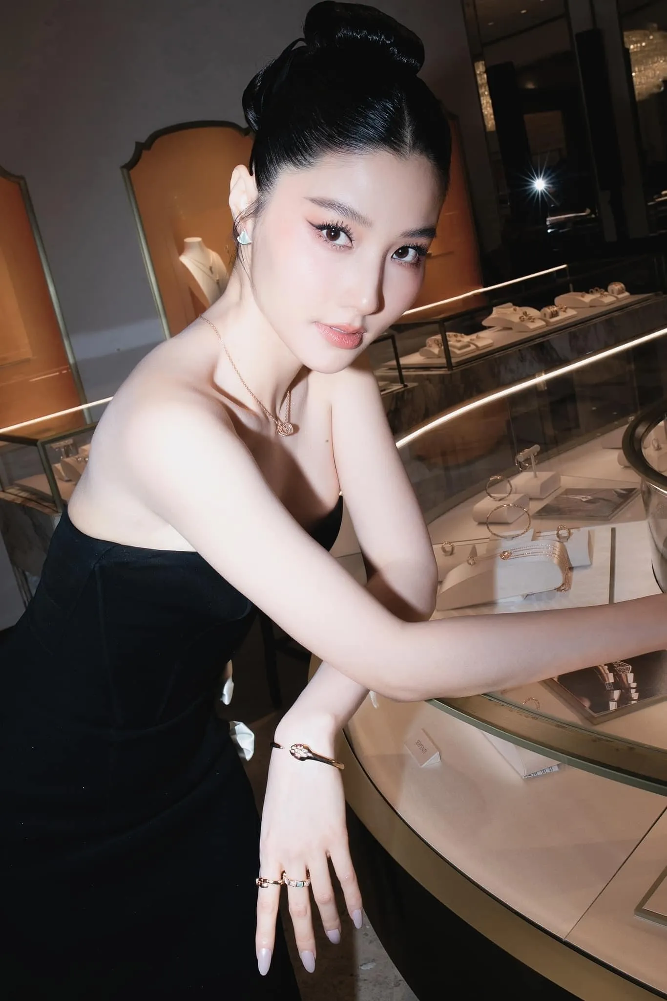 ro-tin-min-suni-ha-linh-tham-gia-ty-ty-dap-gio-re-song-2024 (5)