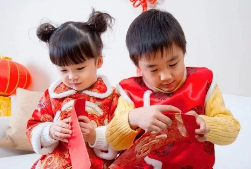 chia-tai-san-sau-khi-ly-hon-vo-nguoi-dan-ong-doi-chia-ca-tien-li-xi-cua-con (3)