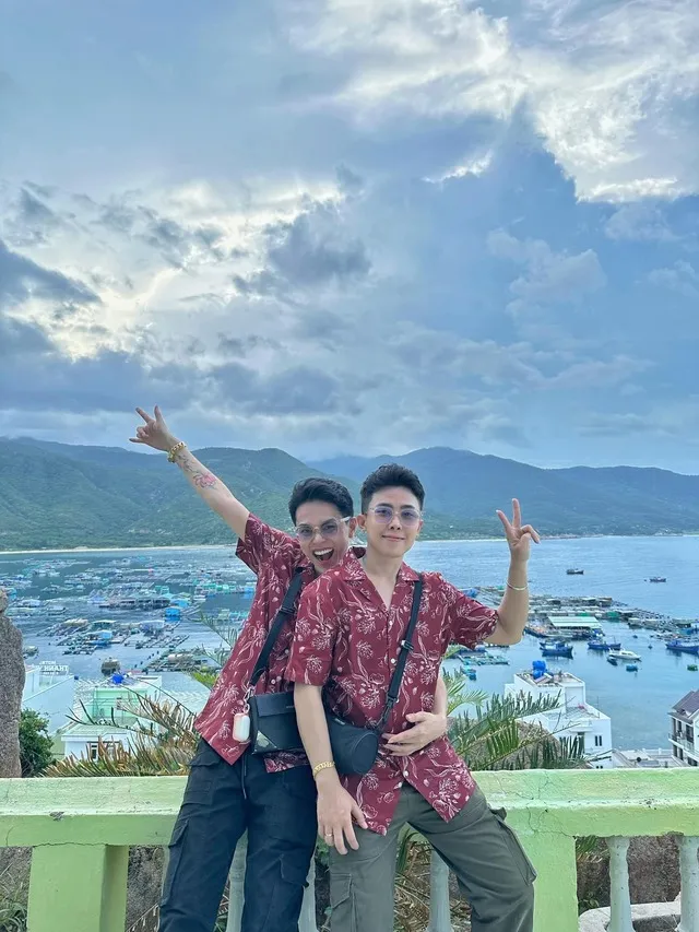 nguoi-dan-ong-thu-3-tai-viet-nam-mang-thai-tu-nhien-va-sinh-con (9)