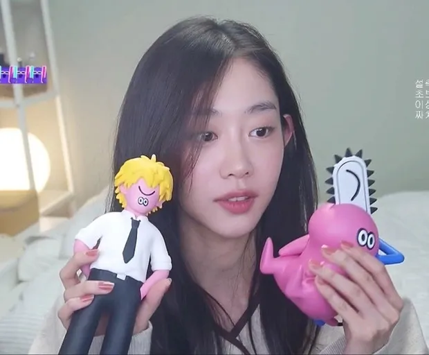 nu-ca-si-tung-gay-bao-mot-thoi-nay-phai-di-lam-cong-nhan-nha-may (5)