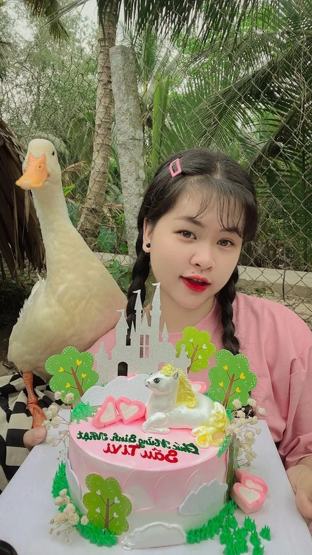 youtuber-len-huong-nho-chu-vit (12)