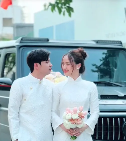 hot-girl-mai-tay-thieu-gia-dinh-khang (8)