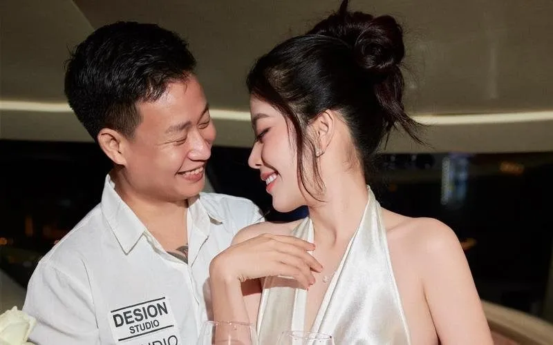 bui-huu-cuong-to-que-van-ep-nam-em-livestream-9-tieng (8)