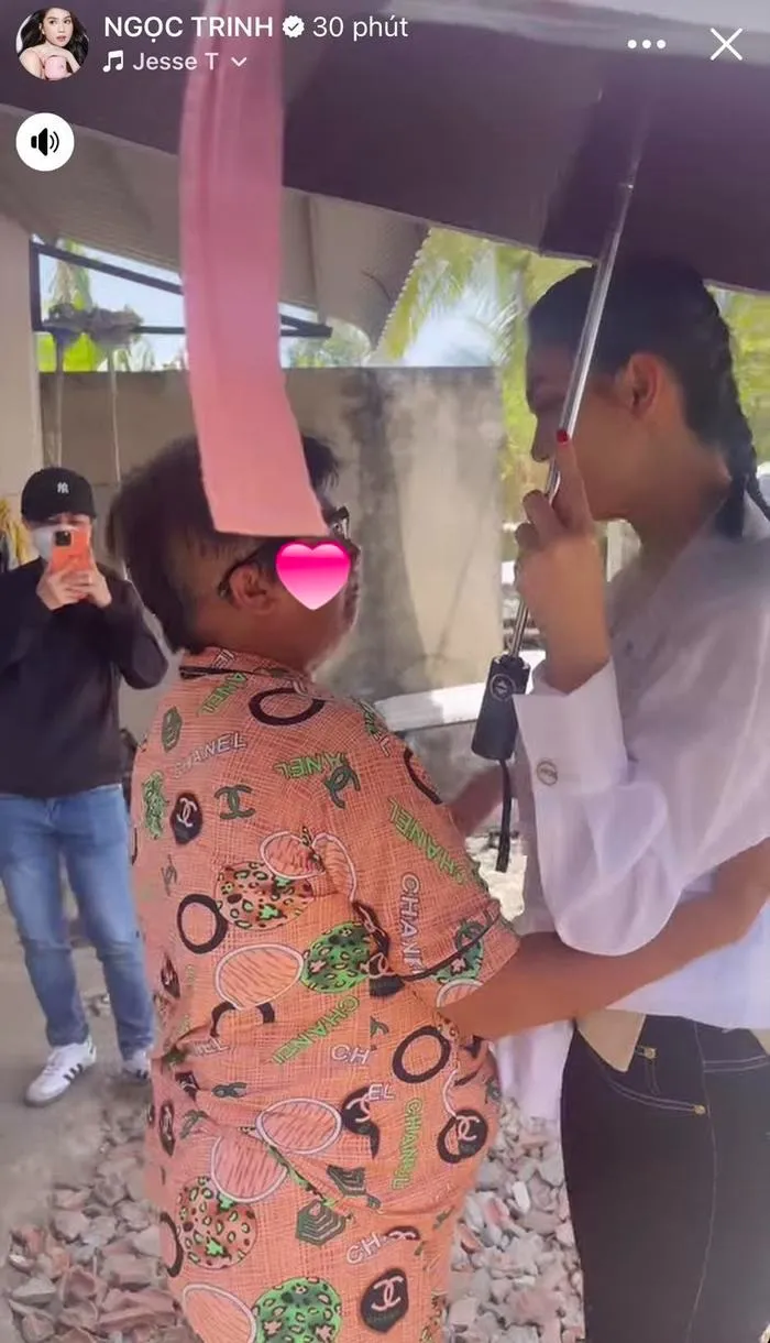 ngoc-trinh-di-tu-thien-sau-bien-co (1)