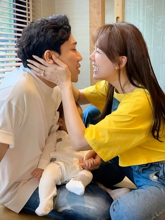 em-gai-tran-thanh-uyen-an-lo-anh-cuoi-bi-mat (4)