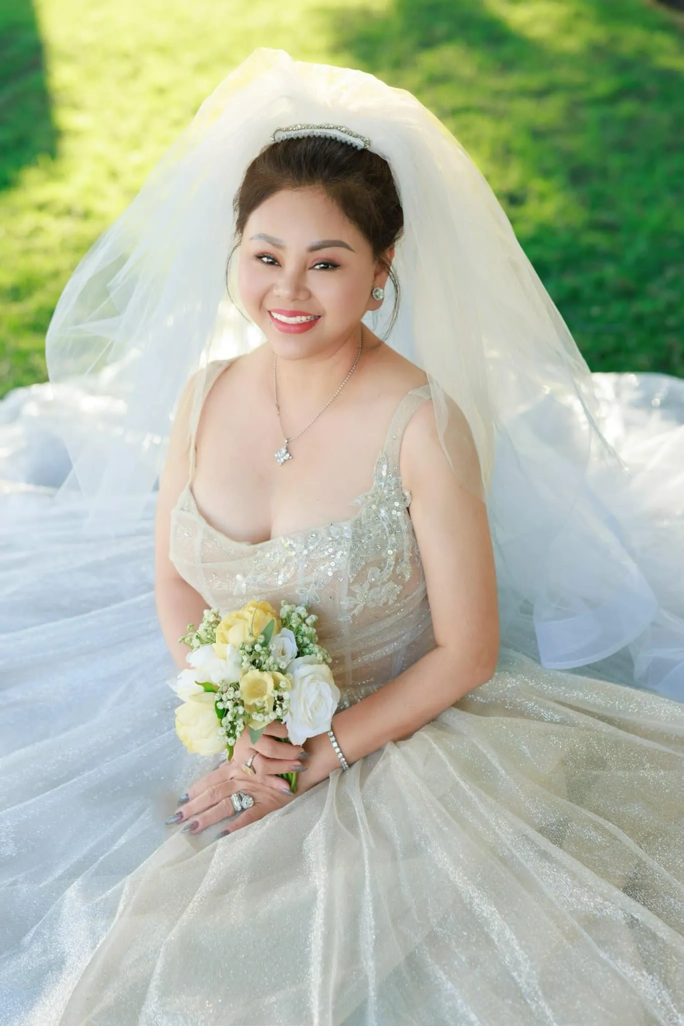 le-giang-tung-bi-mat-ket-hon-voi-viet-kieu-uc-kem-tuoi (3)