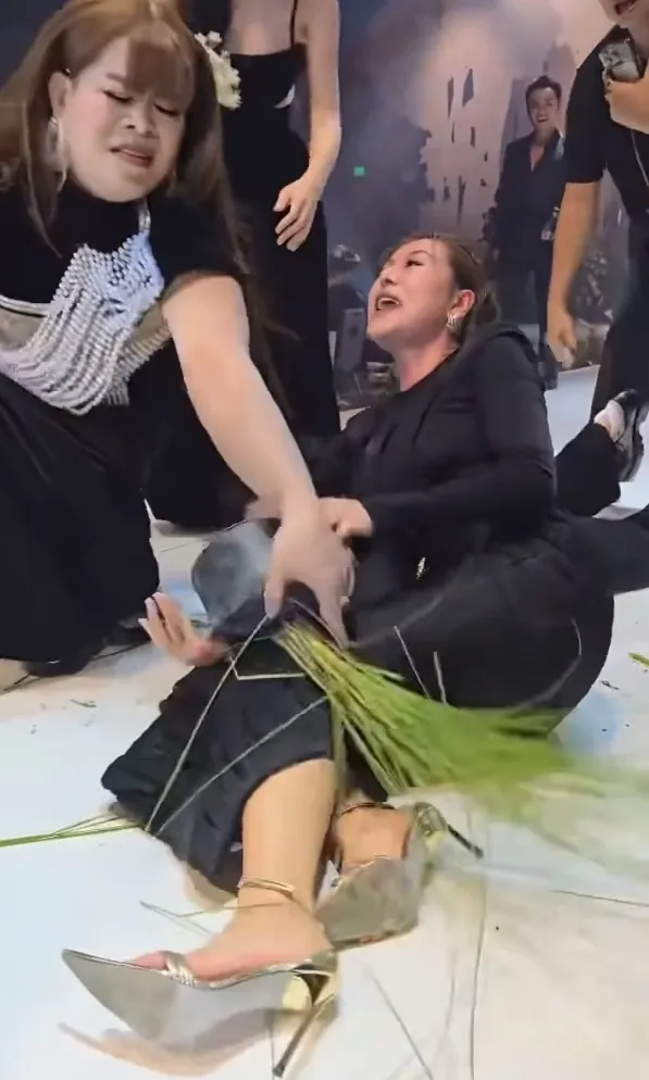 nam-thu-dap-tra-cuc-gat-khi-bi-che-lam-lo-trong-dam-cuoi-minh-tu (4)