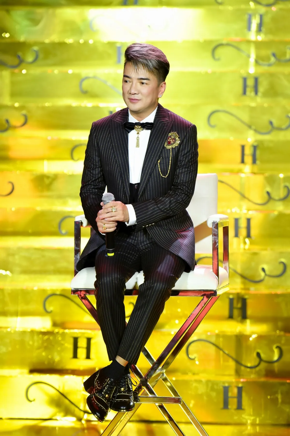 dam-vinh-hung-cho-co-gai-mu-5-trieu-khang-dinh-khong-lam-mau (3)