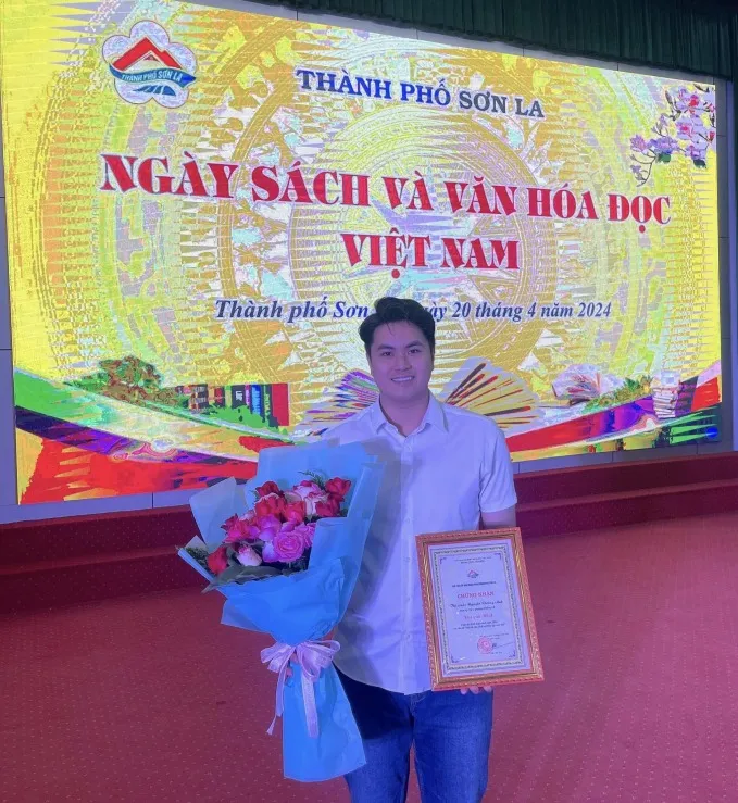 hoa-khoi-bong-chuyen-tran-viet-huong-khoe-anh-an-hoi (3)