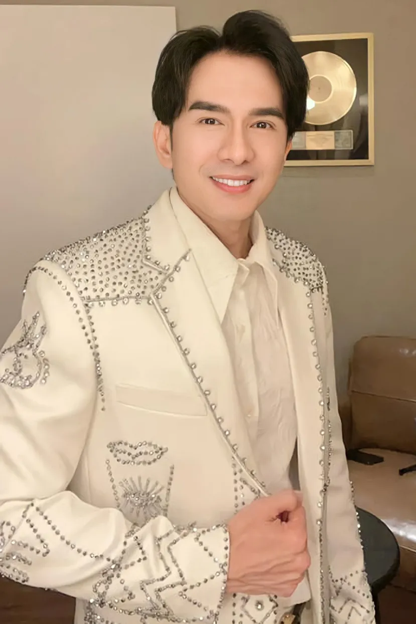 dan-truong-tiet-lo-tinh-trang-suc-khoe-sau-su-co-nga-cau-thang (4)