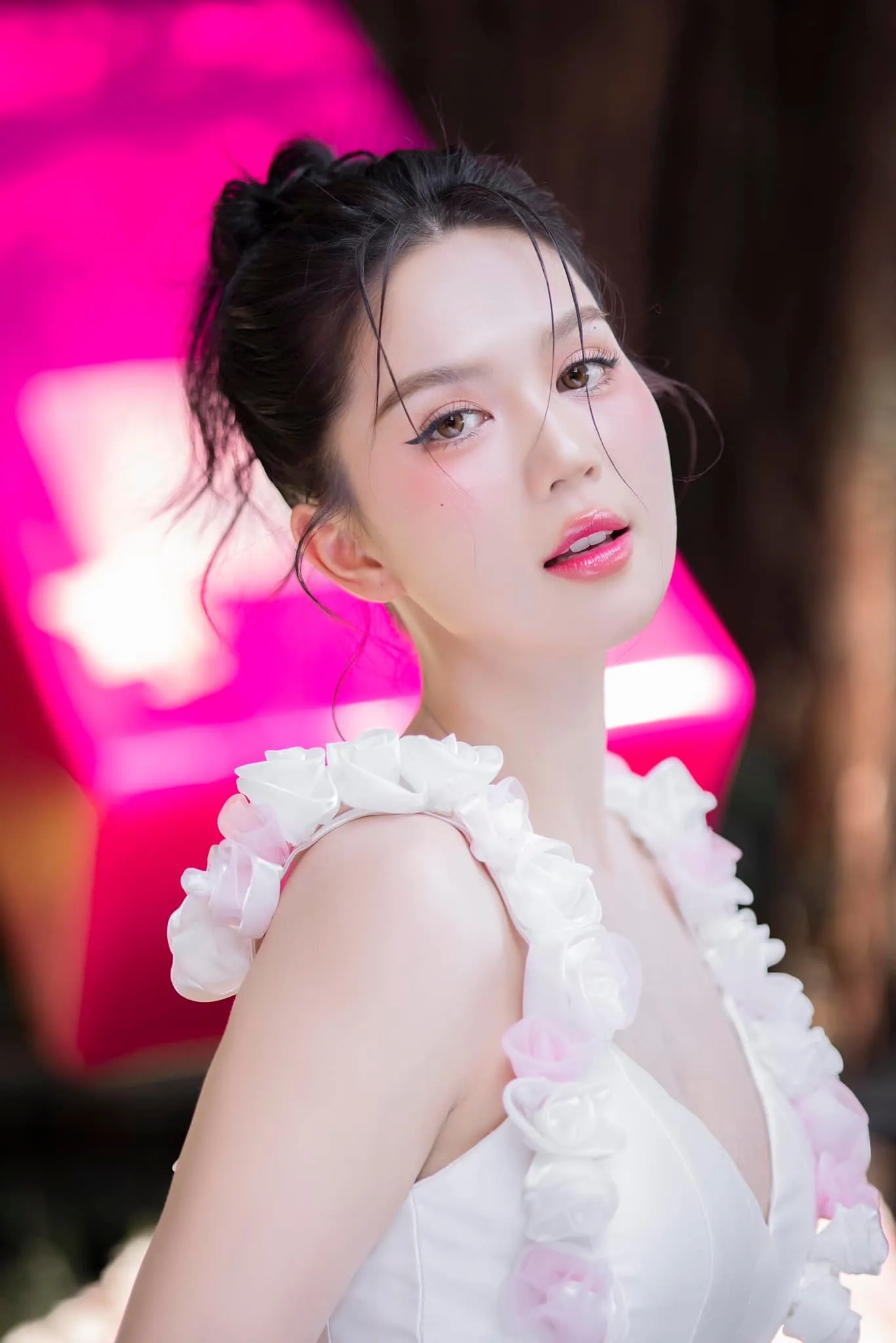 nghi-van-ngoc-trinh-co-nguoi-yeu-moi (3)