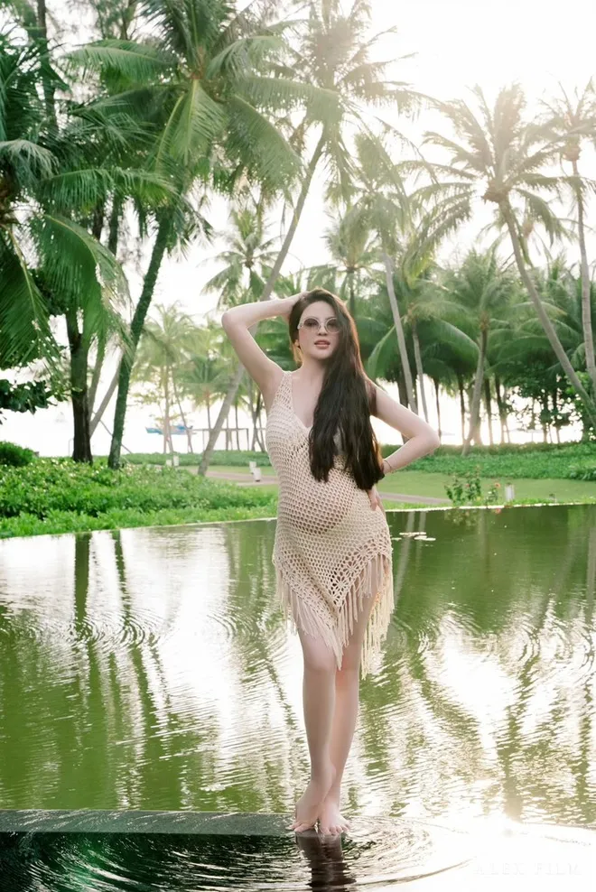 quang-hai-chu-thanh-huyen-khoe-anh-bau (2)