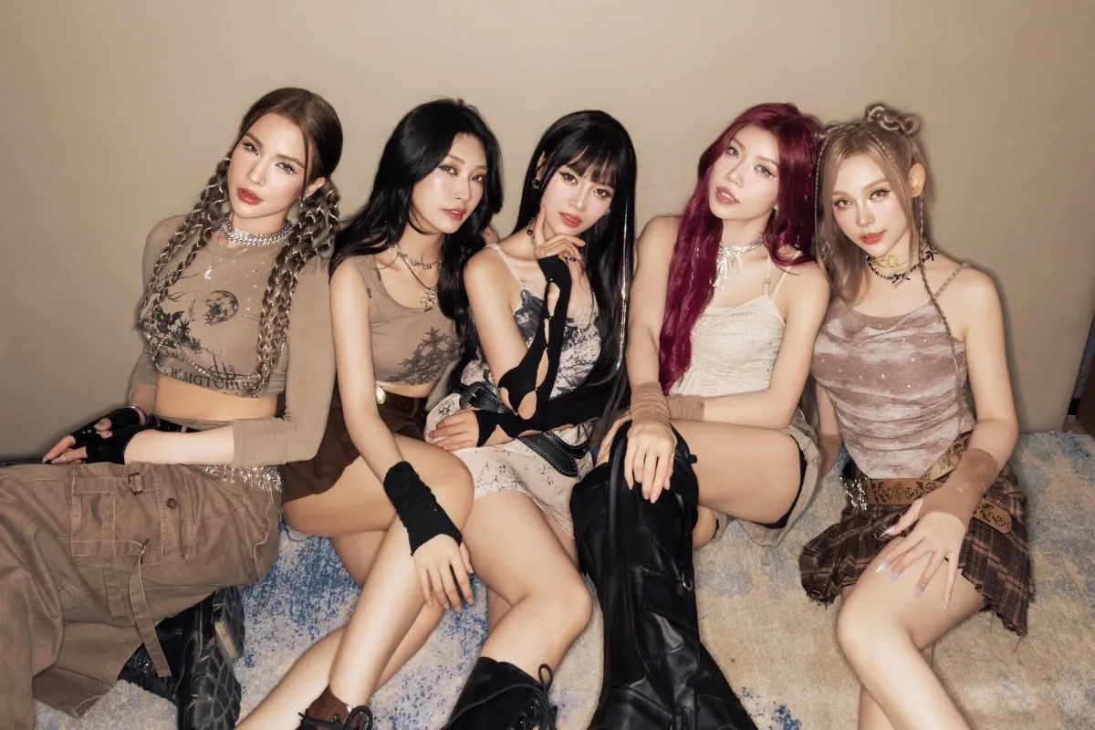 lunas-bung-no-tai-san-khau-dap-gio-trung-quoc (1)