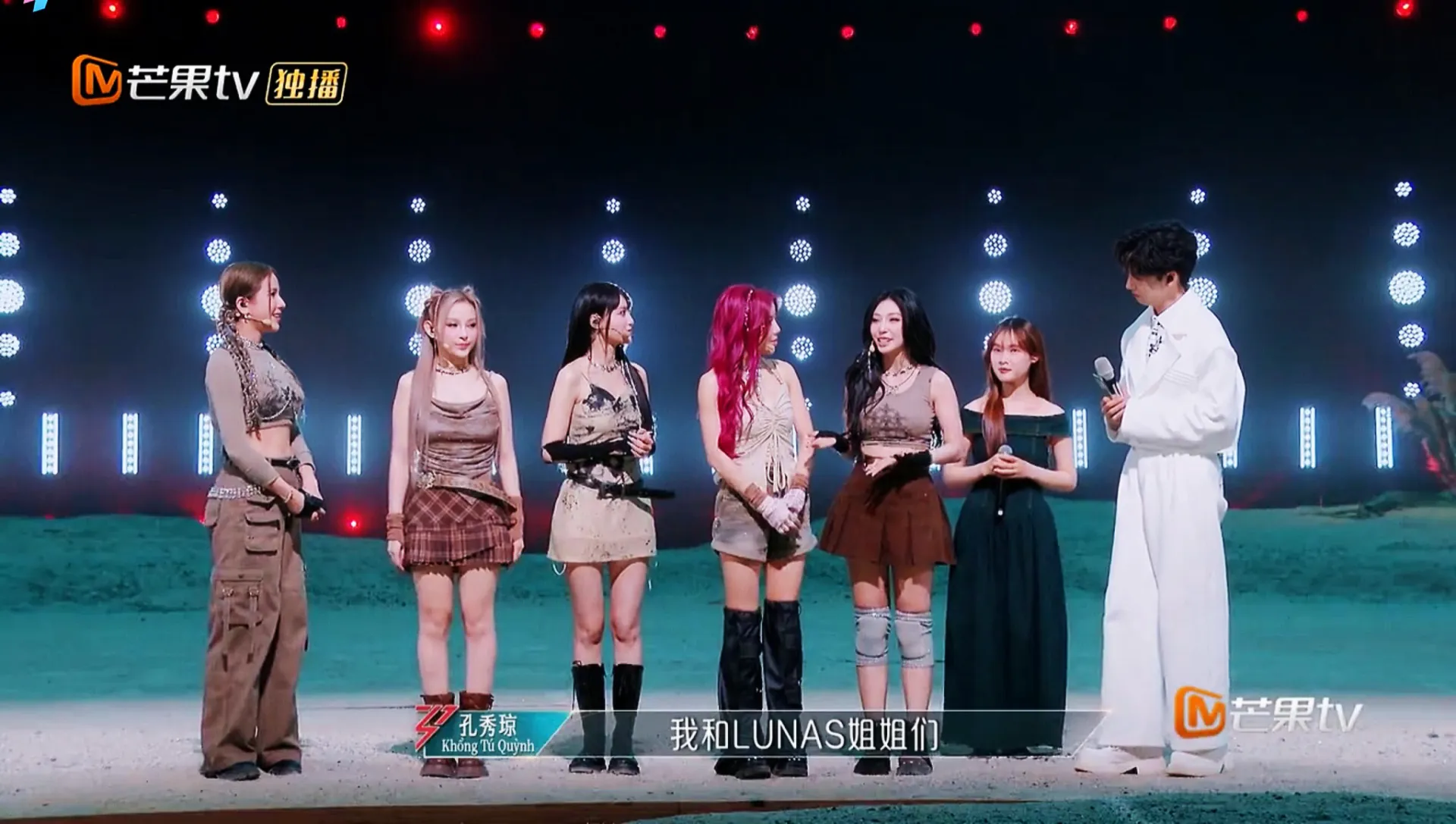 lunas-bung-no-tai-san-khau-dap-gio-trung-quoc (10)