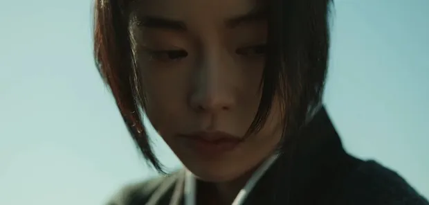 tu-nu-hoang-canh-nong-ac-nu-lim-ji-yeon-chuyen-minh-day-ngoan-muc-trong-phim-moi-khu-vuon-doi-tra