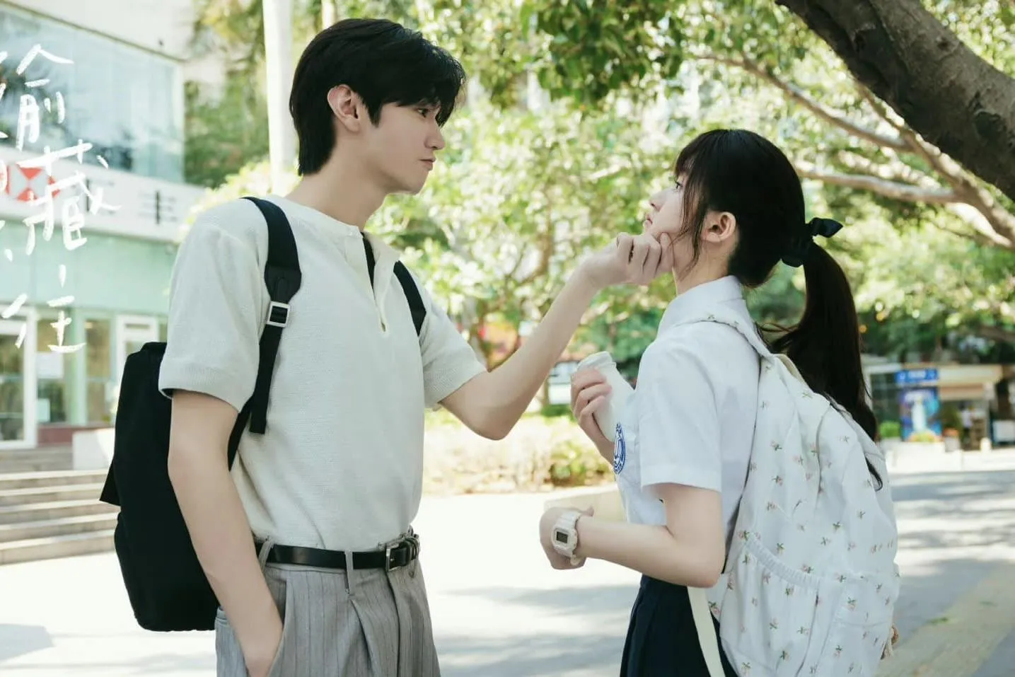 vung-trom-khong-the-giau-co-xuy-cho-tinh-yeu-truoc-tuoi-thanh-nien.jpeg (1)