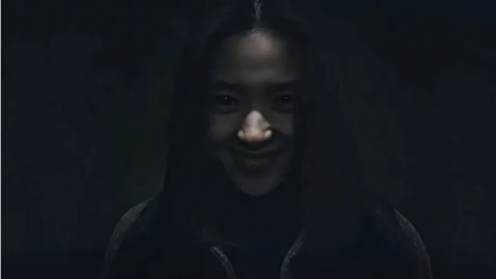 phan-canh-ma-quy-va-dien-xuat-day-u-am-cua-kim-tae-ri-trong-phim-moi-khien-khan-gia-ron-nguoi