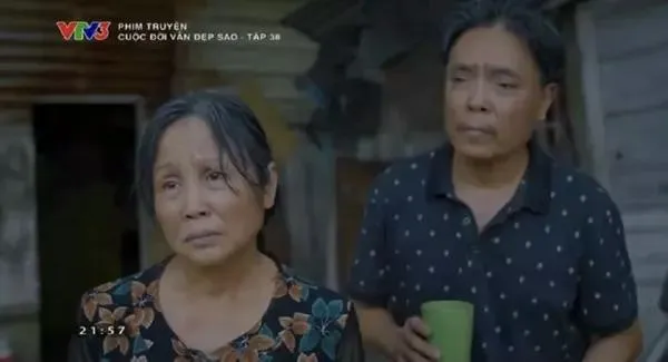 cap-doi-gay-uc-che-nhat-man-anh-Viet-trong-Cuoc-Doi-Van-Dep-Sao-la-vo-chong-ngoai-doi-that-deu-la-dai-ta-quan-doi.webp