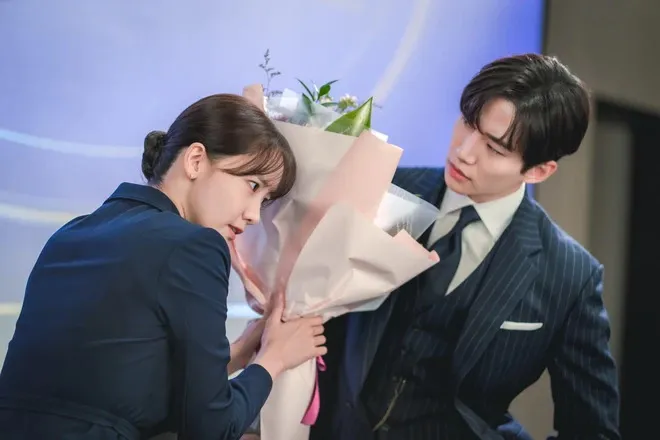 canh-hon-dai-3-phut-chay-man-hinh-cua-Yoona-va-Junho-lap-ky-luc-rating-cao-nhat-dai-cap