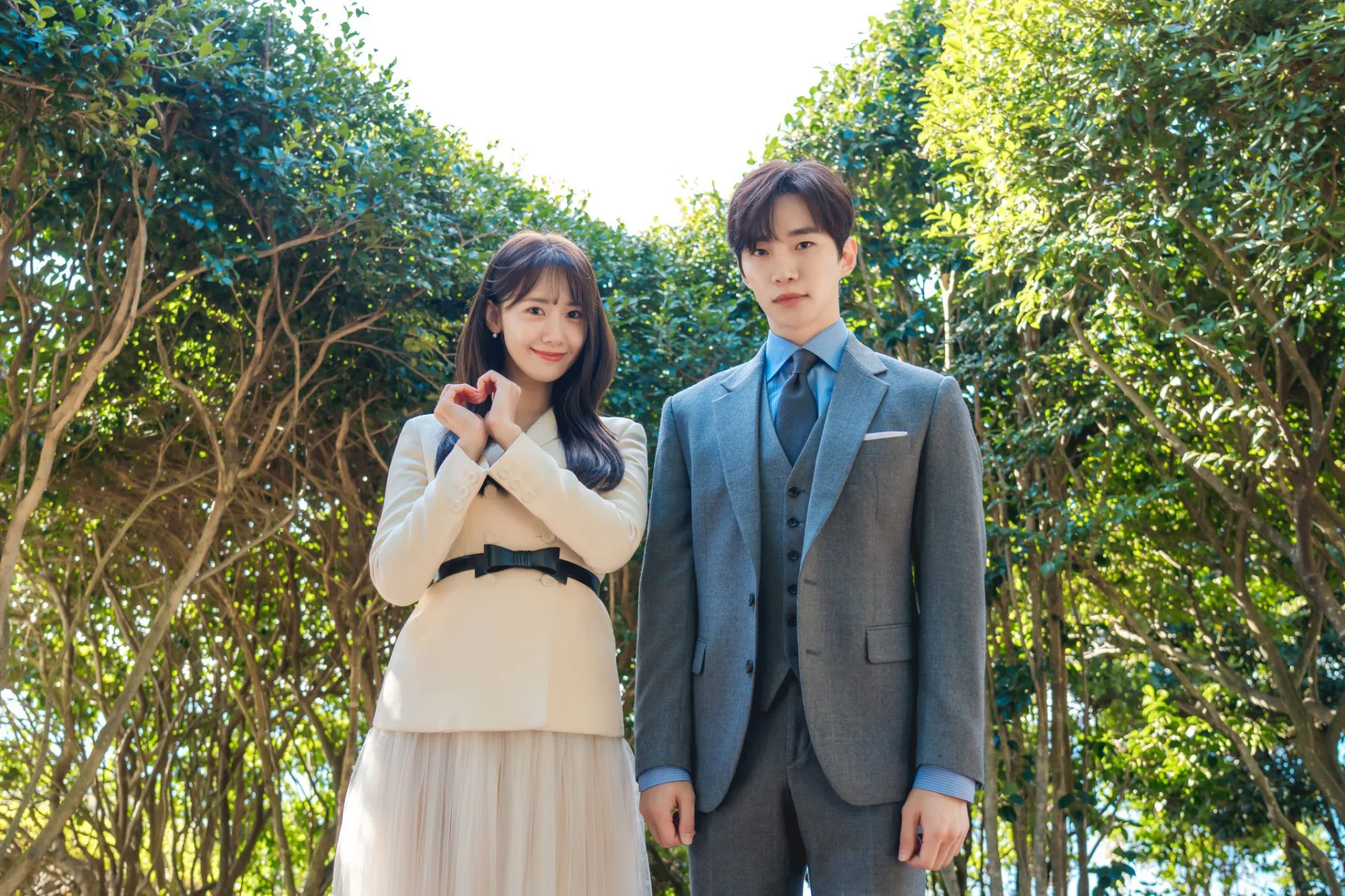 vua-lap-ki-luc-voi-canh-hon-uot-at-phim-cua-yoona-va-junho-da-gap-bien
