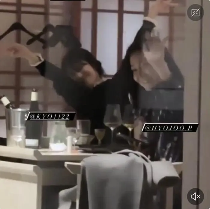 song-hye-kyo-bi-bat-gap-khi-hen-ho-toi-khuya-nua-kia-la-mot-cai-ten-dinh-dam