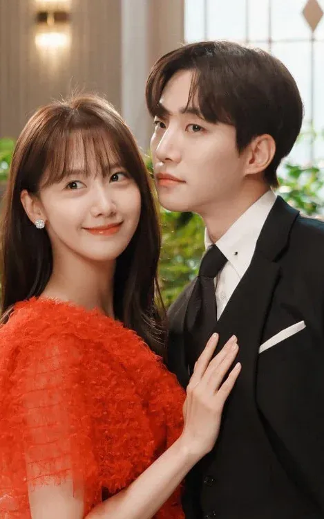 cap-doi-hot-nhat-man-anh-han-hien-tai-yoona-junho-gay-sot-vi-anh-hen-ho-tinh-tu-o-thai