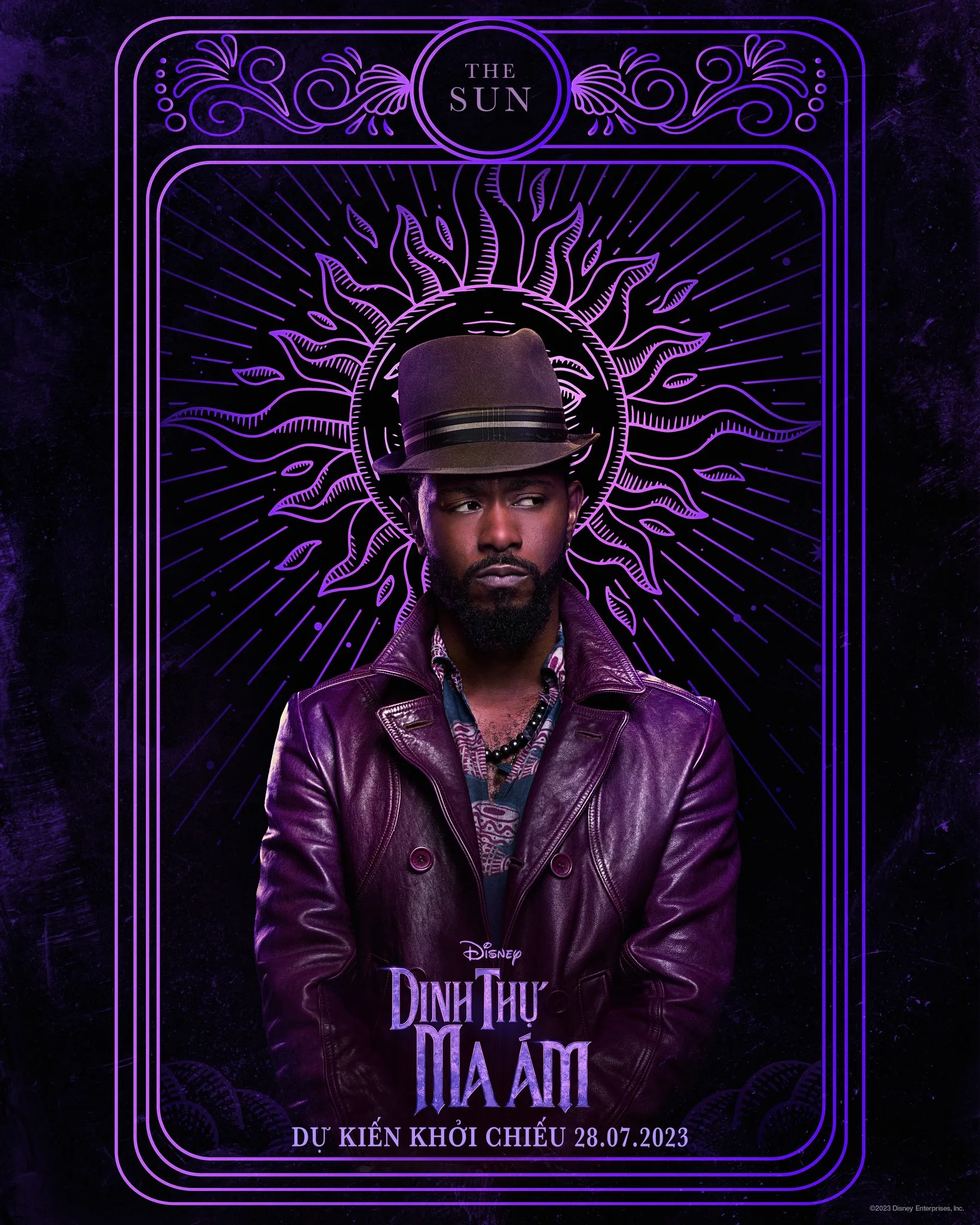 dinh-thu-ma-am-bua-tiec-kinh-di-hai-huoc-giua-rung-phim-day-u-am-dang-gia-thuong-thuc-trong-dip-he-nay