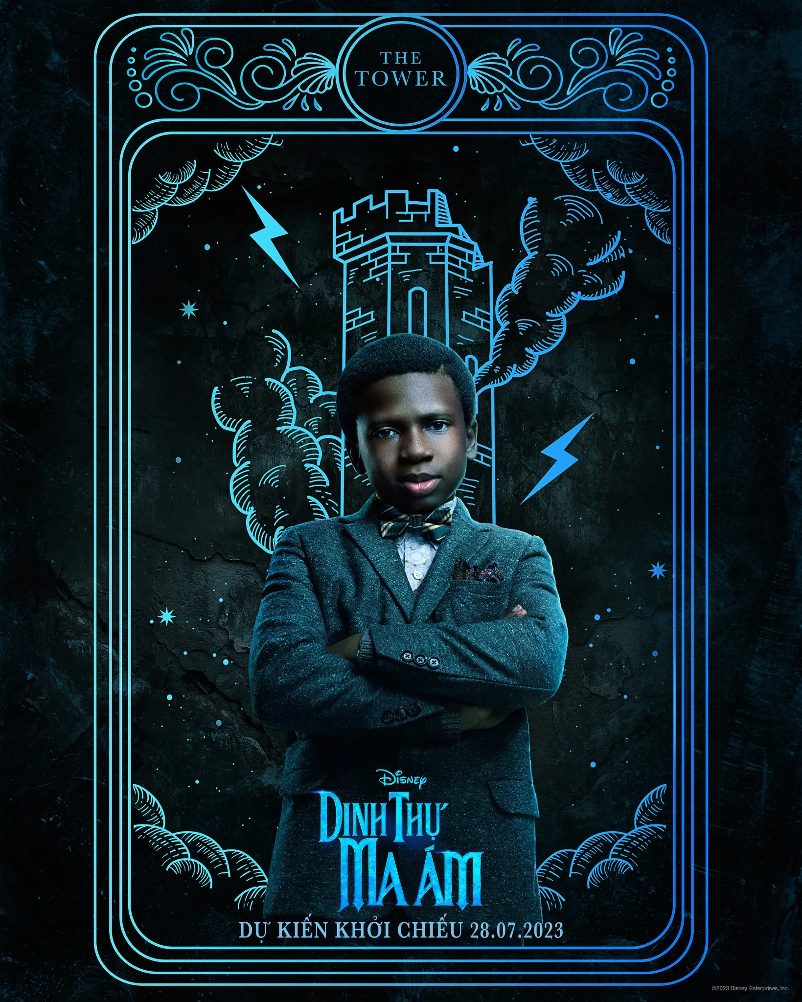 dinh-thu-ma-am-bua-tiec-kinh-di-hai-huoc-giua-rung-phim-day-u-am-dang-gia-thuong-thuc-trong-dip-he-nay