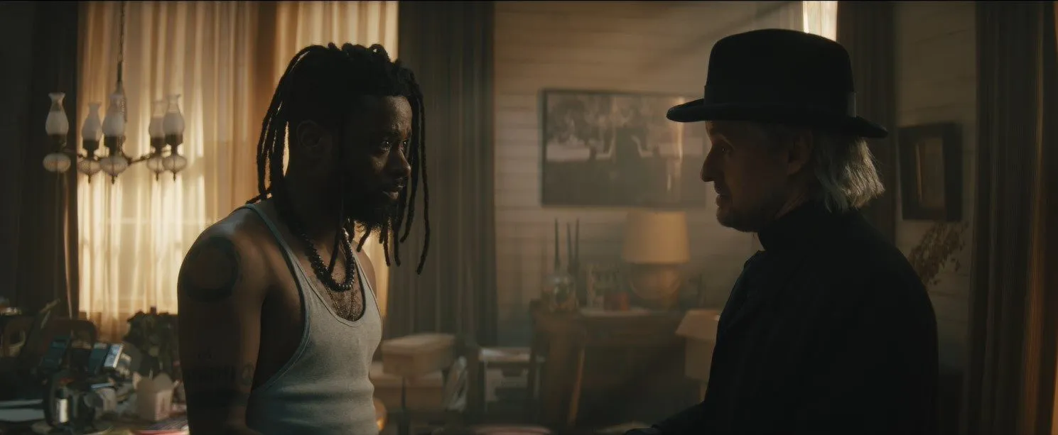 dinh-thu-ma-am-bua-tiec-kinh-di-hai-huoc-giua-rung-phim-day-u-am-dang-gia-thuong-thuc-trong-dip-he-nay