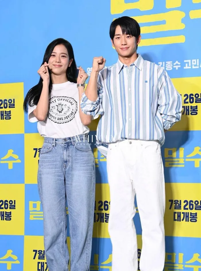 jisoo-blackpink-chuan-bi-tai-xuat-man-anh-cung-jung-hae-in-trong-phim-moi